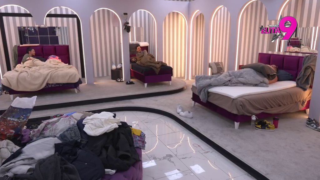 Haos ne prestaje: Filip priznao da ni sa jednom nije kao sa Majom, Boginju pojeli kompleksi! (VIDEO)