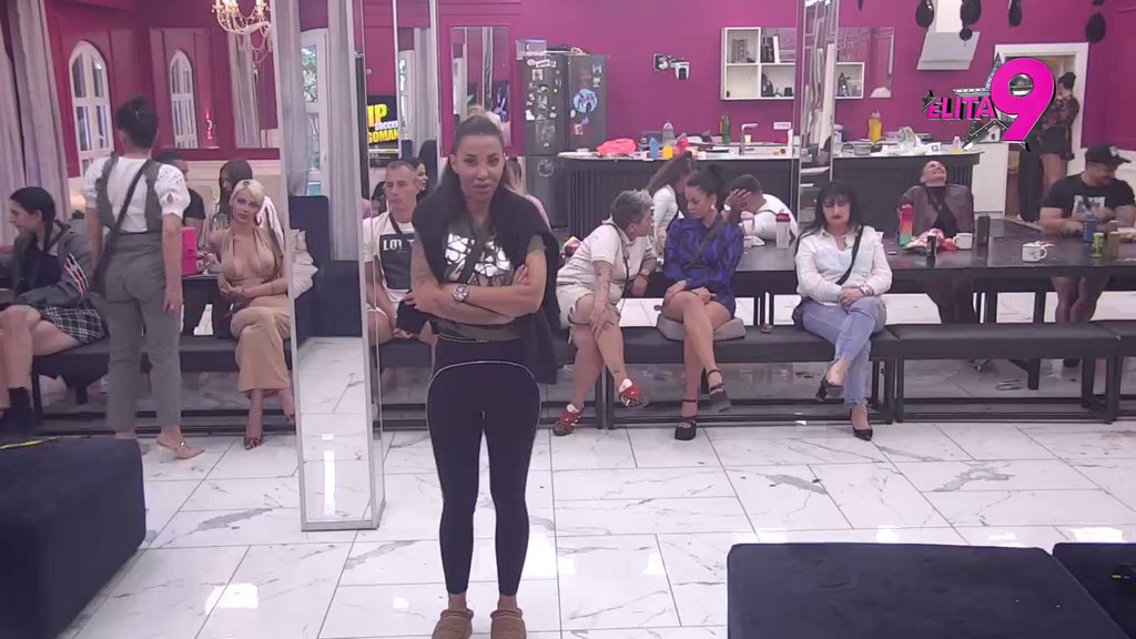 ON JE ZA MENE ZAVRŠENA PRIČA: Aneli ozvaničila kraj odnosa sa Đukićem, Anđelo stavio tačku na prisnost sa Boginjom! (VIDEO)