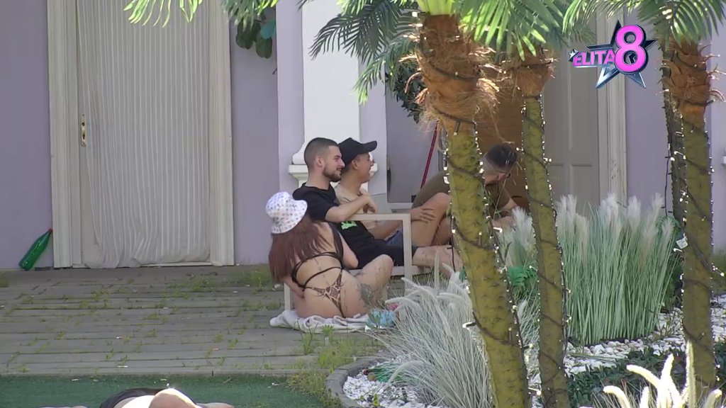 Au, kakvo poniženje: Mrvica zakucala Grujino samopouzdanje za dno, evo s kojim bi takmičarom Elite bila u vezi! (VIDEO)