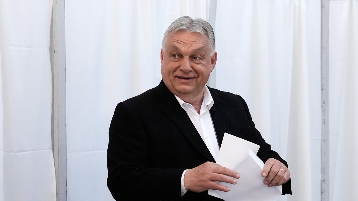 KRAJ ERE VIKTORA ORBANA: Potpisan 'Leks Orban', premijerska funkcija ograničena na osam godina!