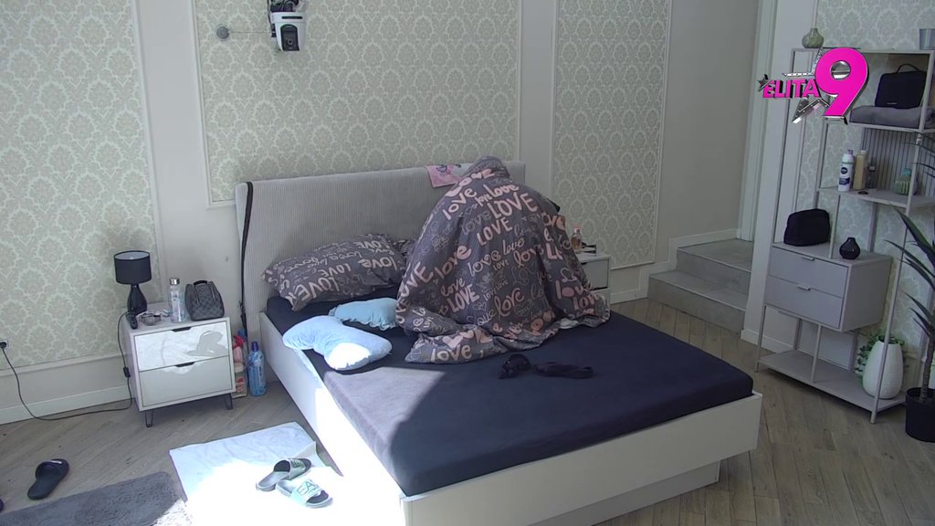 Porodicama priredili prizor za pamćenje: Maja i Asmin vrelom akcijom ubili vreme dok čekaju poruke najbližih! (VIDEO)