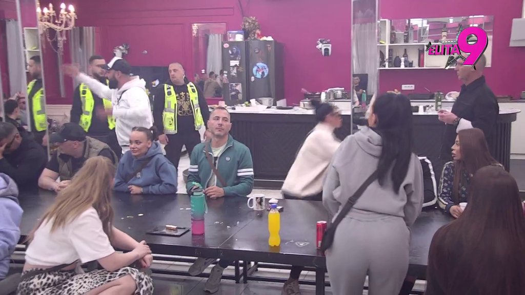 Lagala si me da si popila tablete, pretila mi da ćeš se ubiti... Luka iznosi nove detalje o Aneli! HAOS DOBIJA NOVE DIMENZIJE! (VIDEO)