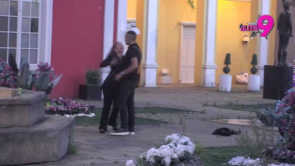 Ne možeš bivšoj devoci da daješ pare: Sara zarežala na Murata jer je dao Anastasiji pare, on se brani svim silama! (VIDEO)