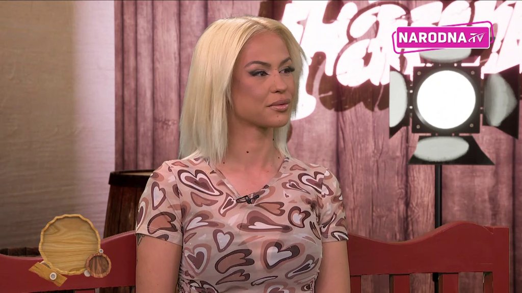 RAT U STUDIJU! Reini roditelji podneli tužbu protiv Elene: Moja sestra je dobila epi napad kad me je optužila da sam prostitutka! (VIDEO)
