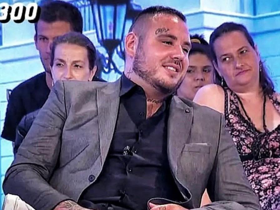 Poslaću im mafine za mesečnicu: Filip Car rešio da Maji i Asminu odseče zle jezike! Nakon žestokih prozivki, stigla još jača povratna