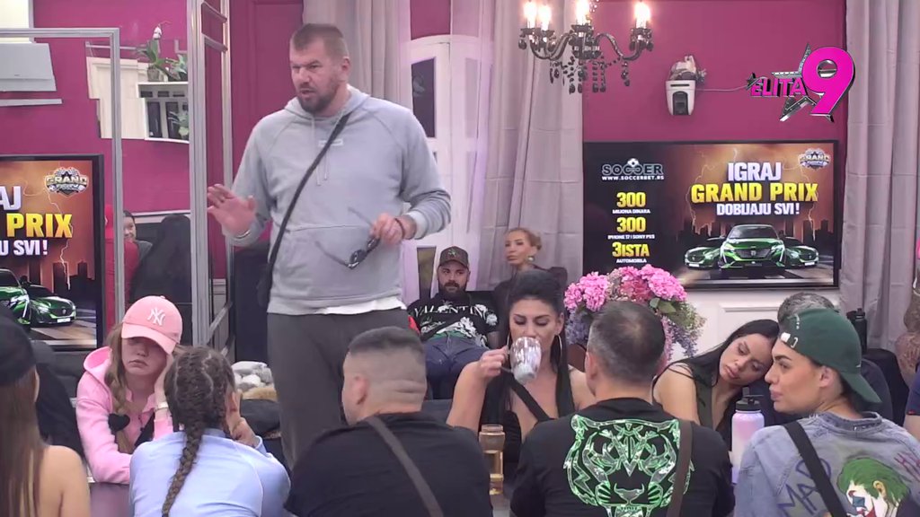 Sumnja u njenu iskrenost: Janjuš strahuje da Jakšića preko njega tera inat Bori Santani! (VIDEO)