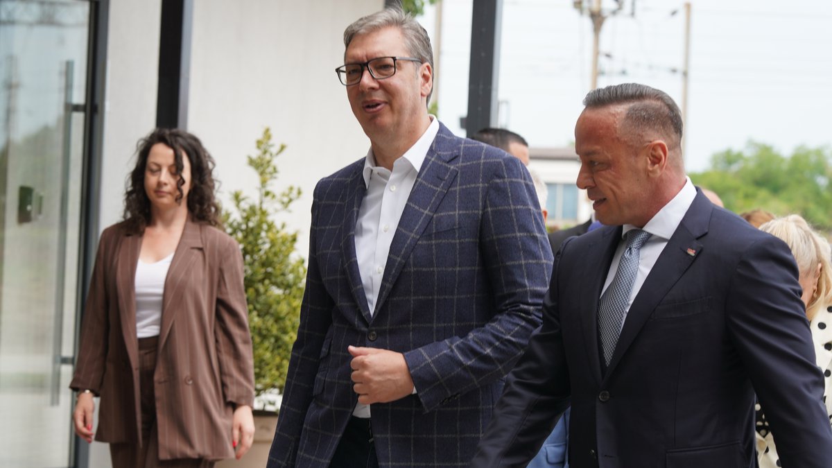 UŽIVO NA TV PINK I PINK.RS! Vučić obilazi Jedinstveni dispečerski centar upravljanja saobraćajem vozova