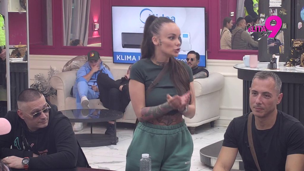 Izabrala sam kad sam poljubila Filipa: Teodora opalila Bebici šamar realnosti, on rešio da je pusti da bude sa drugim! (VIDOE)