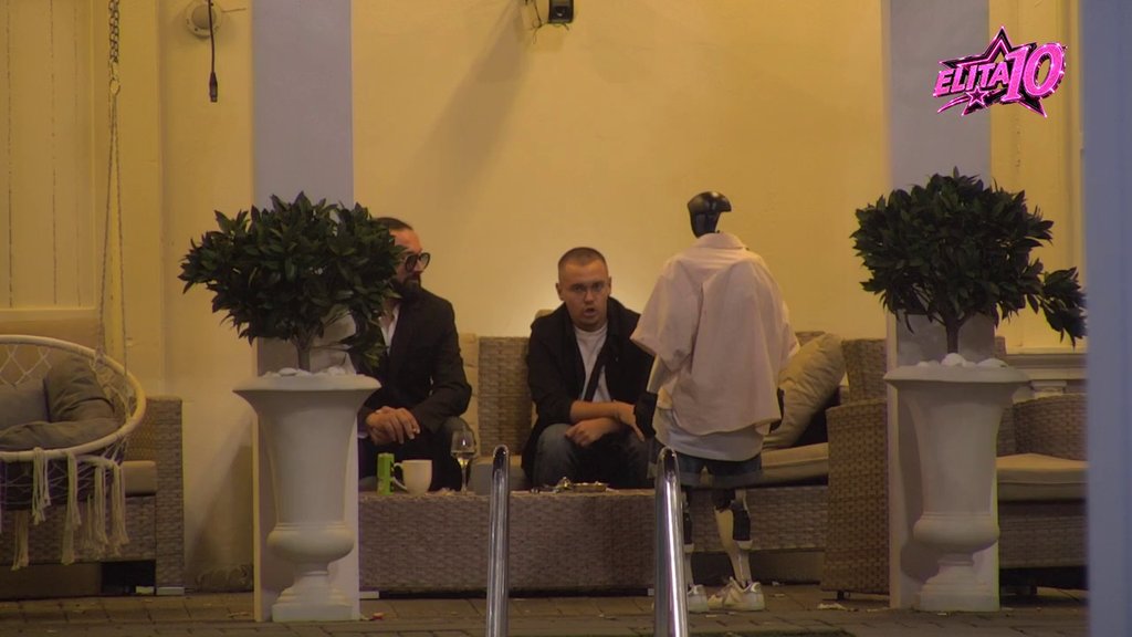 Rekao je da ima jedna, ali... Dača nije uspeo da drži jezik za zubima, pa Toši otkrio na koga je Filip Car bacio oko! (VIDEO)