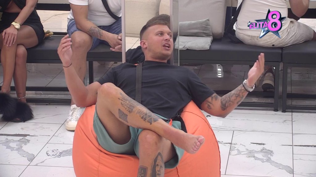 Anđela bljuje vatru na Karića: Doživela pomračenje jer Gastoza svi vole nakon raskida, pa ga urnisala kao nikad do sad! (VIDEO)