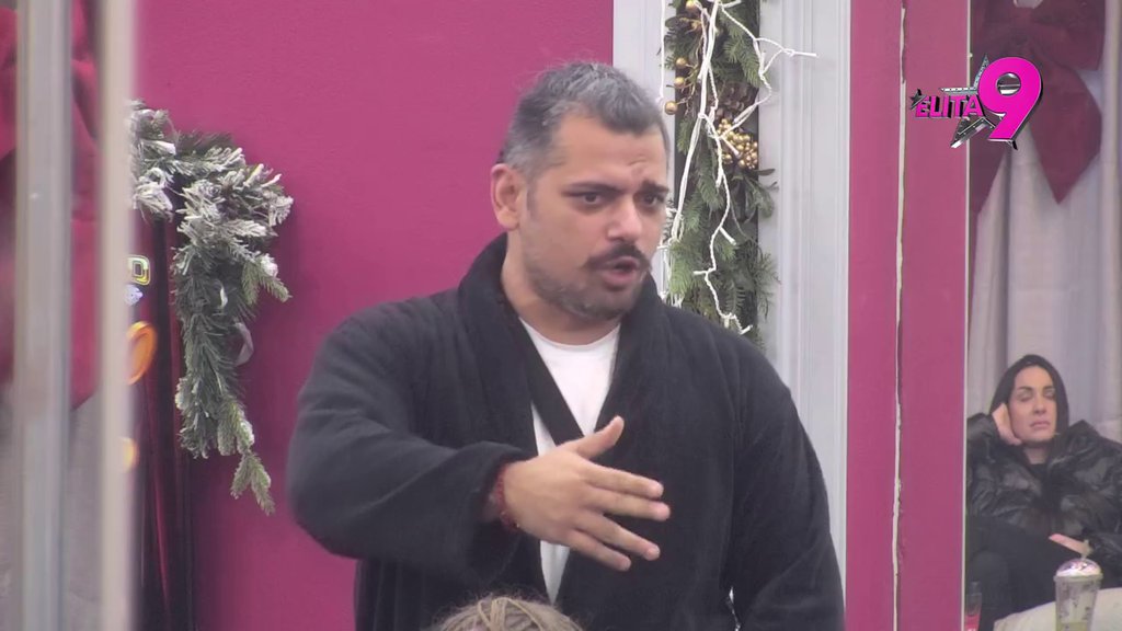 NE PLAŠIM SE TOG SEDOG LUDAKA! Oglasio se sin Jovane advokatice posle uvreda, kleveta i pretnji Bore Santane: Znam kako ću to rešiti!