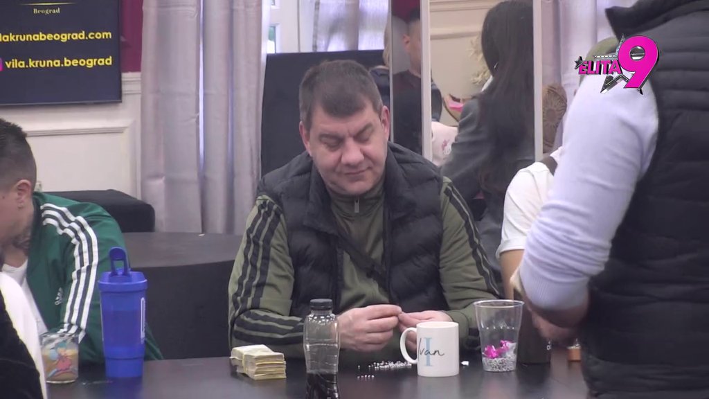 Aniti srednji, a Luki mali! Asmin spustio loptu prema Vujoviću, pa mu poručio: Sa tvojim ocem sa pričao kao sa svojim! (VIDEO)