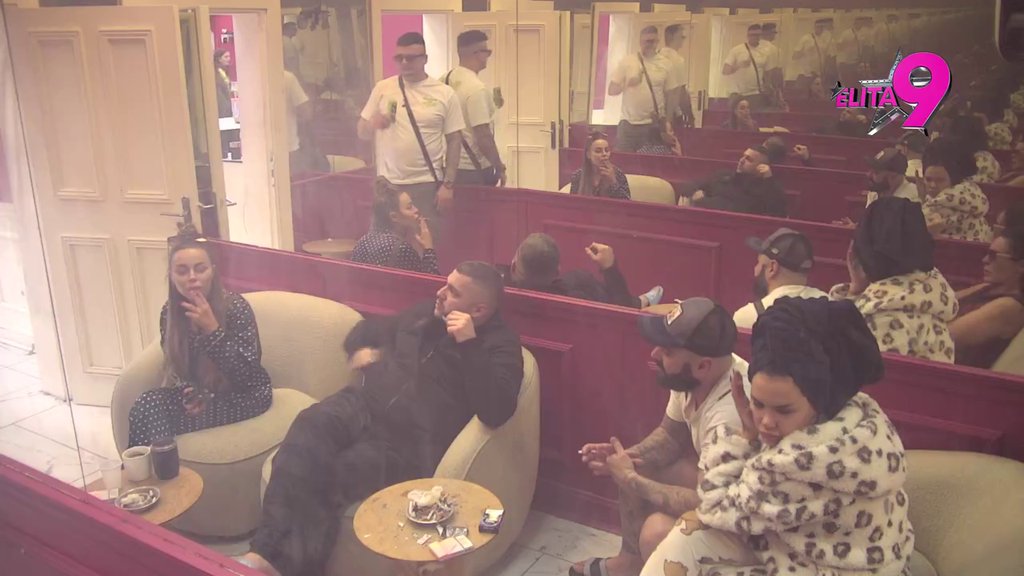 PRIZNALA SVE: Evo da li je pao poljubac između Kačavende i Mikija