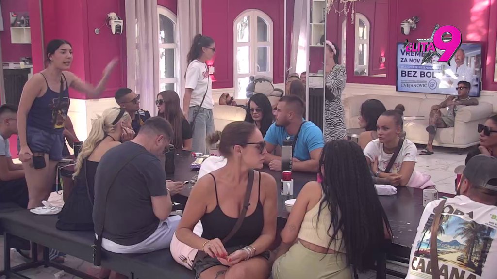 STAVI KAČKET, KOSU NISI OPRALA ČETRNAEST DANA! Bora zapištao poput EKSPRES LONCA nakon Boginjine optužbe da je lopov! (VIDEO)