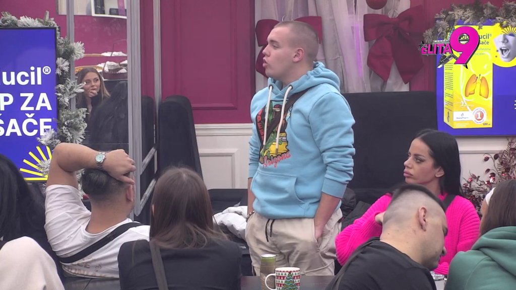 Nižu udarce jedno za drugim: Aneli jedom rečenicom ponizila bivše momke, Anđelo jedva dočekao da unakazi Ivana: Platili su ga u cistarnama vinjaka (VIDEO)