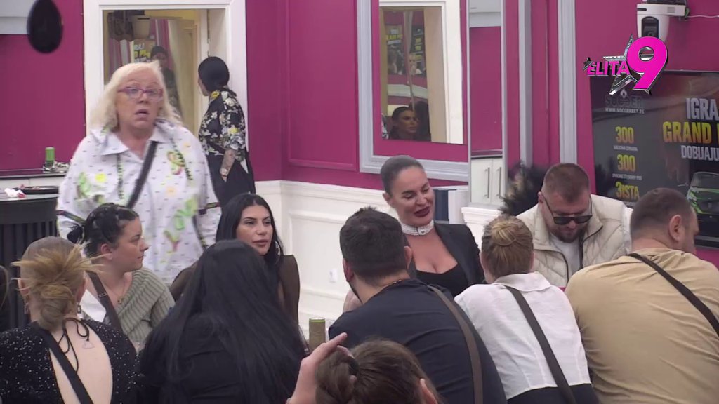 Zorica Marković ponovo otvara wc kafenisanje: Najavila svakodnevno druženje sa Aneli, Kačavenda ih isprozivala! (VIDEO)