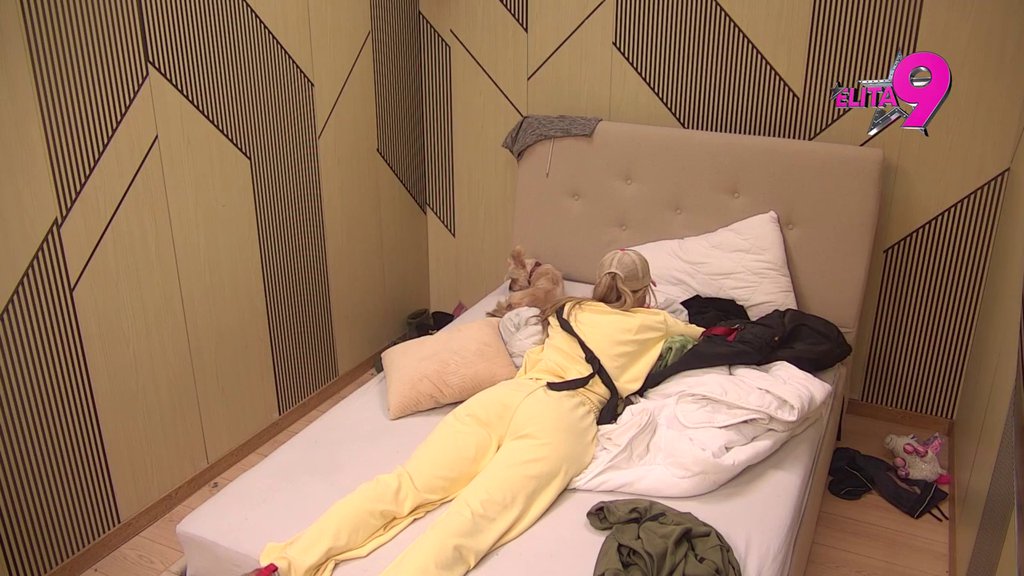 SUZA SUZU STIŽE! Aneli zaliva pod suzama, Luka pokušava da je izmanipuliše po ko zna koji put (VIDEO)