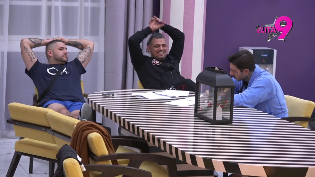 Radi se punom parom: Bora i Filip se bacili na pisanje scenarija za film, Maja svojim predlozima oborila Santanu s nogu! (VIDEO)