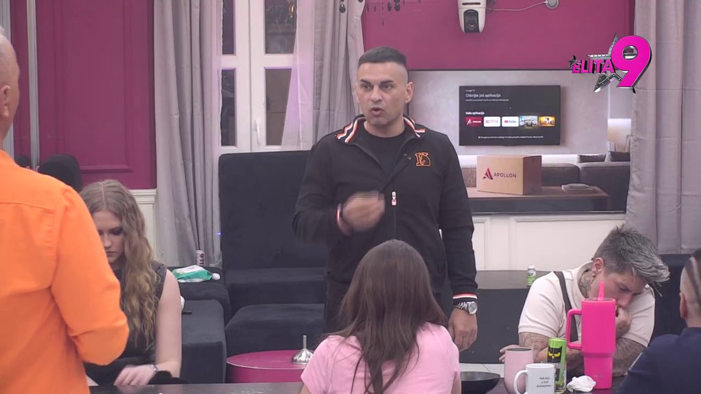 POVUKAO SE IZ SVEGA: Bebica doneo odluku, Teodora ga više na zanima? (VIDEO)