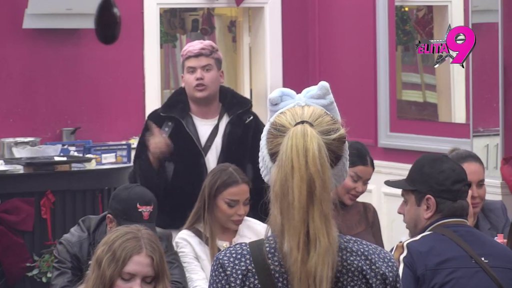 Bukti rat: Uroš i Aneli brutalno zaratili, pljušte žestoke prozivke na sve strane! (VIDEO)