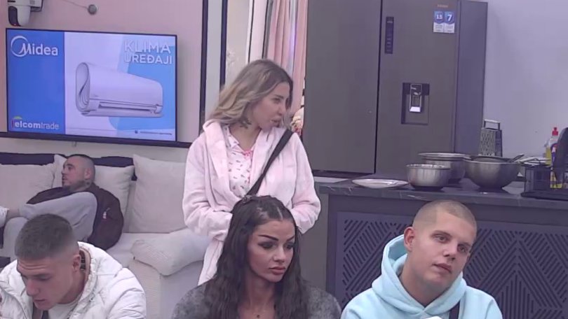 Stefan Karić ratuje na dva fronta! U sukobu sa Dačom pale teške reči, a Matora ga sačekala na zicer zbog bivše žene (VIDEO)