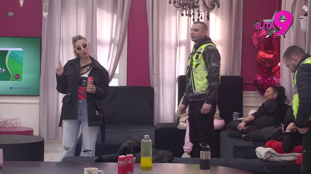 Upišana majko, ćerki ti je rođendan: Bukti žestok rat Maje i Aneli zbog Lemura, tresu se zidovi Elite! (VIDEO)