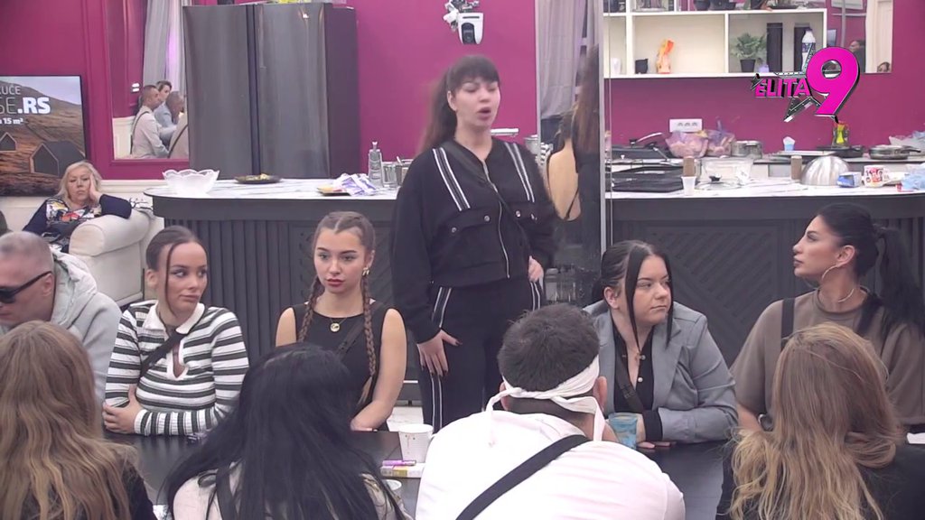 Malo patetike za sve iz publike: Miljana obrisala patos s Aneli i Asminom, Anita prekorila Durdžića, on izvređao Tamaru: Debeli slon, je*em joj mater! (VIDEO)