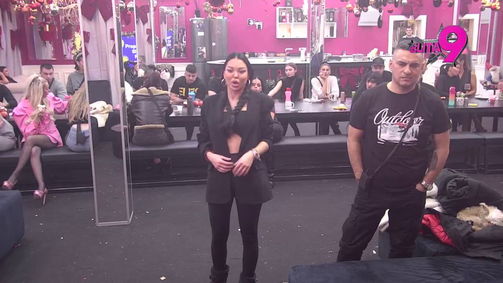 Ja se s tvojim ocem nisam vatala: Bukti rat Teodore i Maje, Delićeva udarila na Takija, Marinkovićeva uzvratila: Tata, izbacuj sve dokaze, m*š u izolaciju da se ka*aš! (VIDEO)