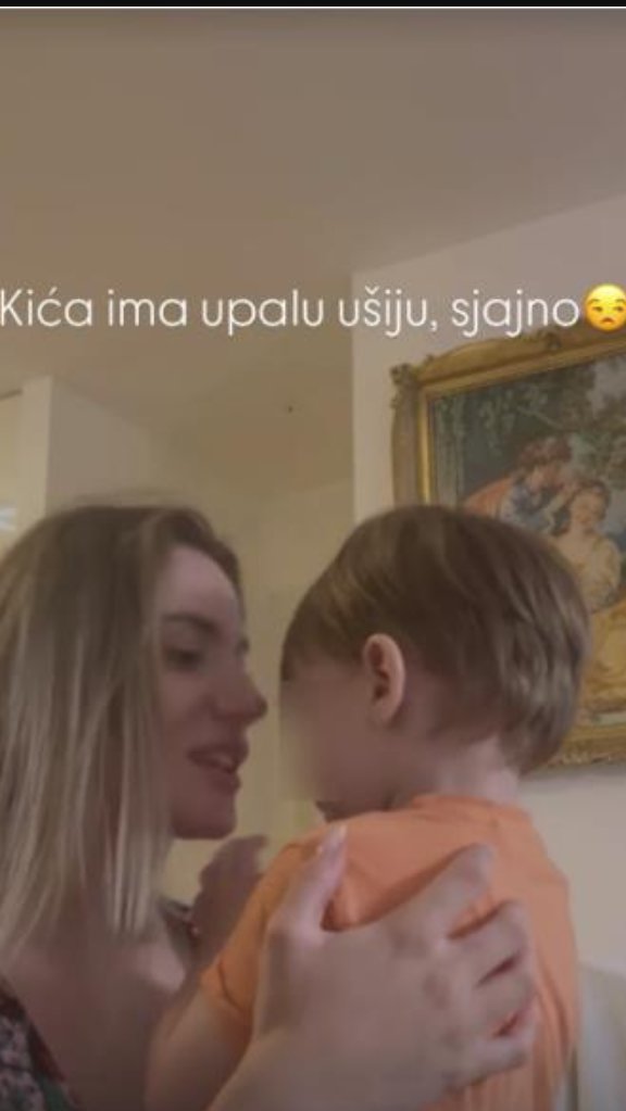 DOBIO JE UPALU... Sinu Kristine i Kristijana narušeno zdravlje, Spalevićeva otkrila detalje, objavila fotku sa naslednikom (FOTO)