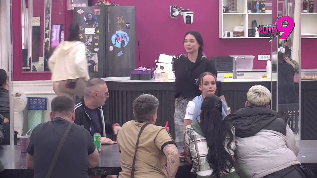 Objavio svoja predviđanja! Ivan Marinković otkrio ko bi po njegovom mišljenju mogao da bude top 10 u 'Eliti 9'! (VIDEO)