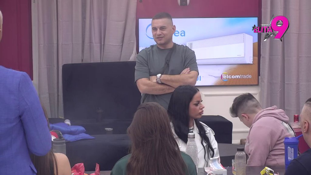 Zasigurna trojka: Asmin pomutio um Sari Stojanović i Sandri Todić! Matora i Dragana progovorile o BRAKU, evo kad planiraju svadbu! (VIDEO)