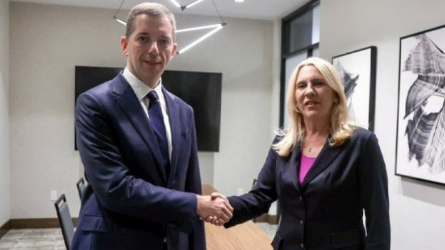 'POTPUNO SMO SLOŽNI' Đurić se sastao sa Željkom Cvijanović: Srbija će nastaviti da podržava teritorijalni integritet BiH (FOTO)