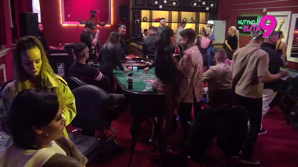 Palo pomirenje: Maja i Đukić zakopali ratne sekire, Teodora pozelenela od prizora! (VIDEO)