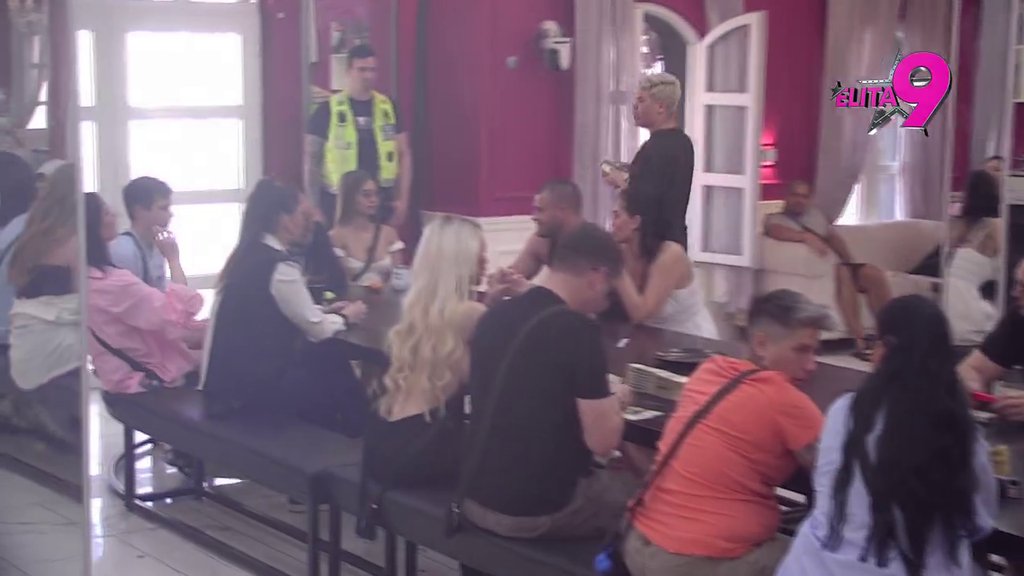 Asmin nema pedigre, ali je poslušan, može dobro da se dresira! Uroš spustio Alibabu nikad niže zove ga Leo, eks Pablo! (VIDEO)