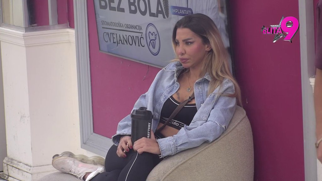 Asmin proključao od besa: Maja se ogradila od svih afera sa poznatim ličnostima, Dačo nastavio sa raskrinkavanjem! (VIDEO)