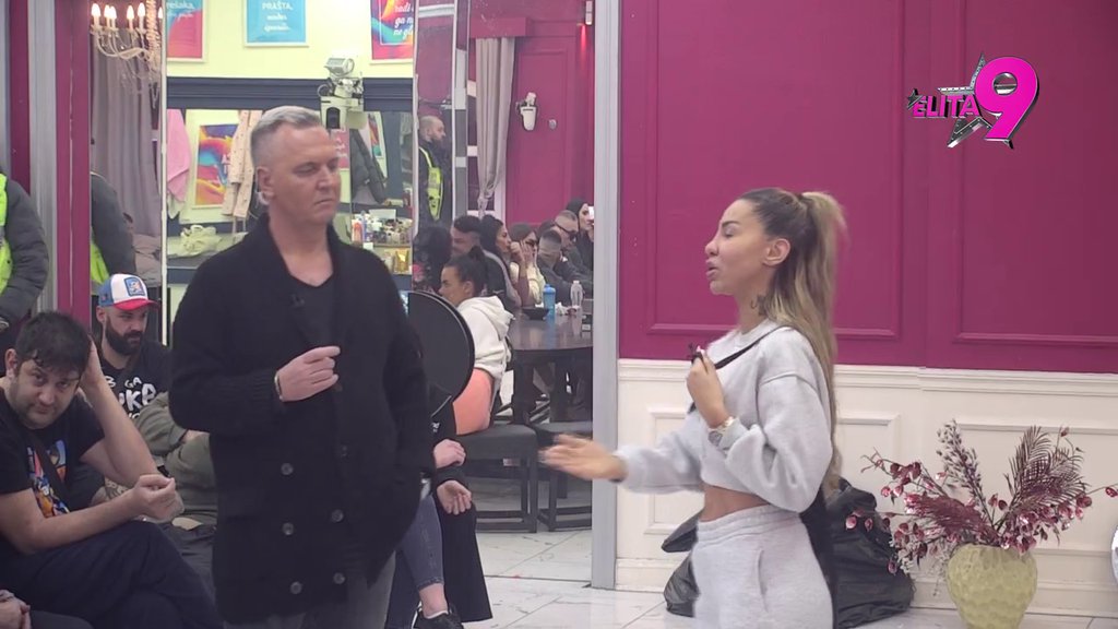 ON JE MONSTRUM, OLOŠ I SMRAD! Aneli iskazala najdublje gađenje prema Asminovom zalaganju za Maju, pa priznala da želi RAZGVOR sa Stanijom Dobrojević: NAS DVE IMAMO... (VIDEO)