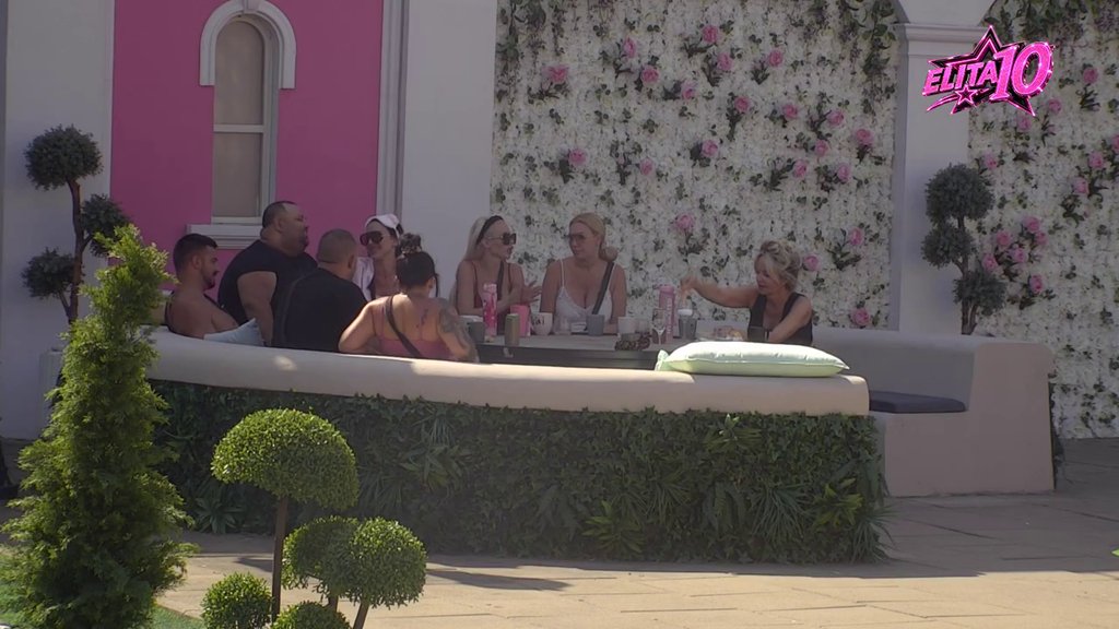 Leon je otpisan! Poršelina želi moćnog muškarca sa kešom: Ako sam sposobnija od njega, ne ložim se (VIDEO)