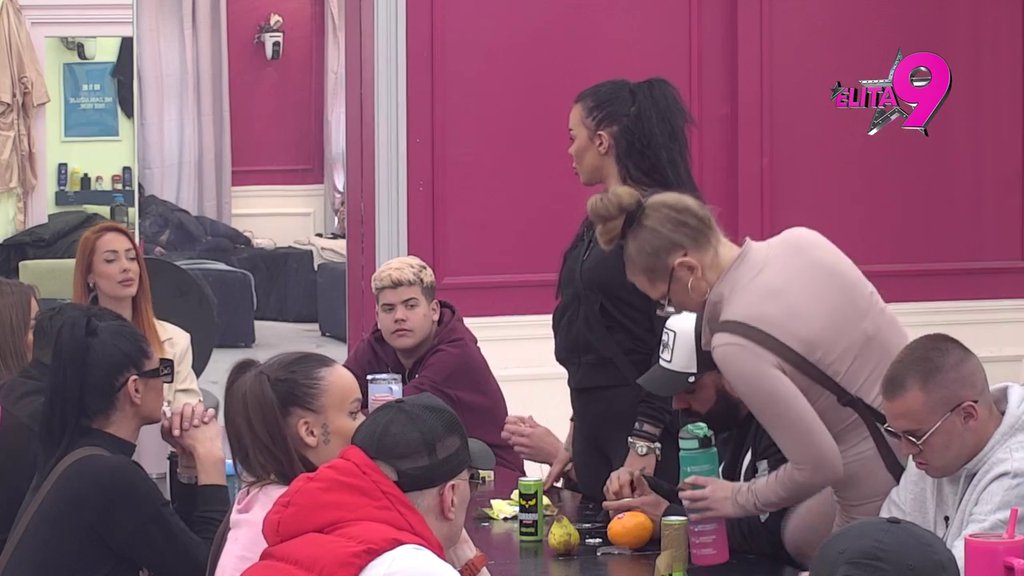 Ponovo dobila amneziju! Anita tvrdi da ne zna koja je Anđelova omiljena pesma, Luka prebledeo zbog njenih reči (VIDEO)