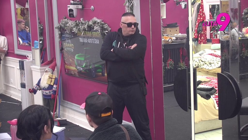 Dokazao dominaciju! Luks u par sekundi odgovorio na sva pitanja, Todićka kiksnula na jednom (VIDEO)