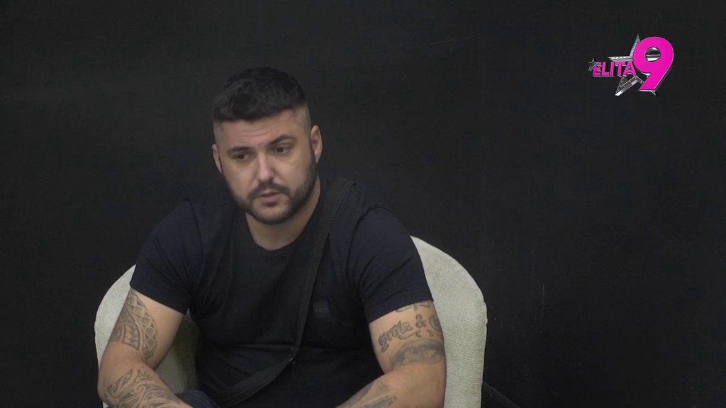 Krenulo je od Onlifensa, platio sam paket 80 evra i DOBIO JE: Asmin unakazio Staniju! Otkrio nove detalje, pa priznao: Leži u krevetu, raširi noge i... (VIDEO)