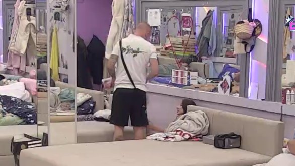 Munjez boluje od srčane bolesti: Otkrio Stefani sve detalje, ona prasnula u smeh! (VIDEO)