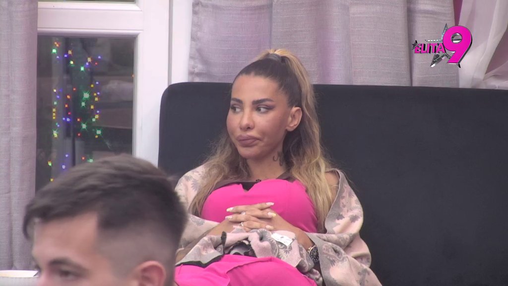 Majku nemaš, a tata ti je pedofil! Žestok obračun Maje i Aneli trese sve, Ahmićeva šokirala odlukom: Stanija, vreme je da... (VIDEO)