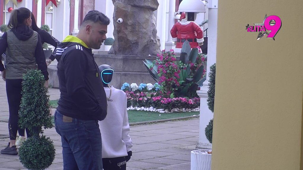 Gledaju nas kao da smo im porodicu pobili! Bora se požalio Toši, otkrio šta se dešava sa Anastasijom! (VIDEO)