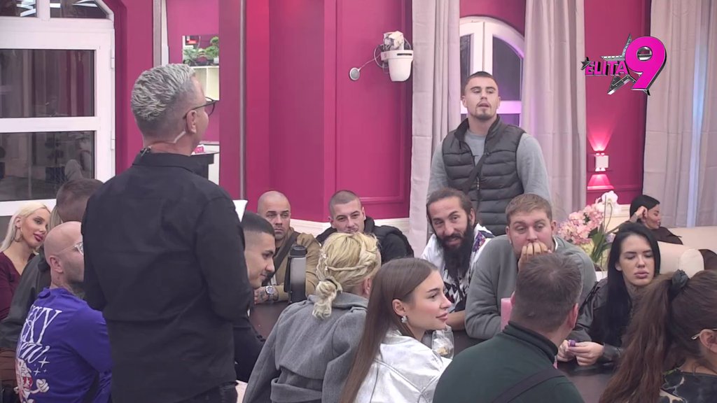 Ima ona čija mu*a treba da gleda: Teodora isprozivala Mikija Dudića i dobila povratnu, Viktor i Dušica cvrkuću, on priznao: Potpisujem, sebe vidim jedino s njom (VIDEO)