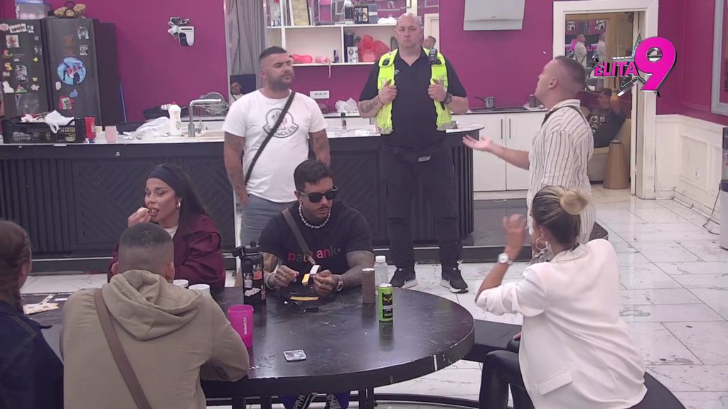 Ti životno spletkariš, uništavaš živote: Dača razvezao jezik i otkrio svoje pravo pravo mišljenje o Maji, nije birao reči! (VIDEO)