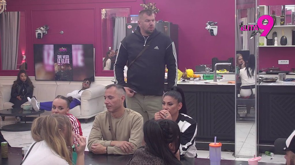 TI NISI MUŠKARAC, TI SI FIFI! Stanija otkrila na šta je Maja uhvatila Asmina, a Kačavnda nije štedela reči na njega (VIDEO)