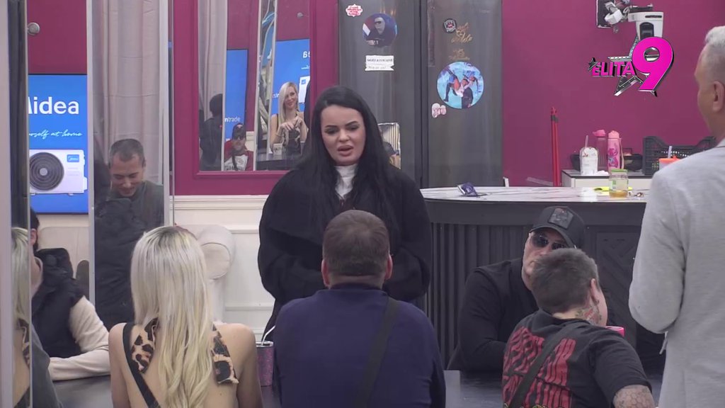 Kakvo poniženje za Maju Marinković! Miki priznao da ne bi odbio Boginju za S*KS, Đukić priznao da se seća svega s Jovanom Cvijanović (VIDEO)