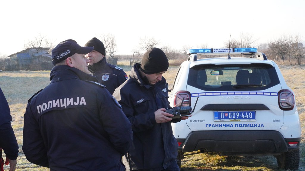 Bila je na samo 700 metara od kuće! Evo gde je tačno pronađena mala Dunja, ležala je pored potočića