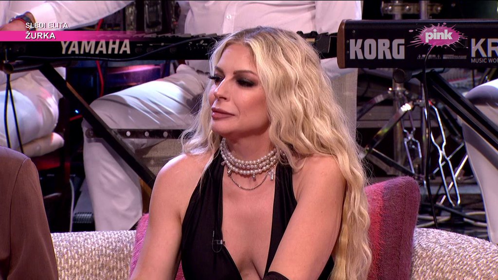 Vanja Mijatović zanemela na pitanje o bivšem mužu, priznala da priželjkuje odlazak na Evroviziju, pa otkrila koliko voli i poštuje OVU koleginicu