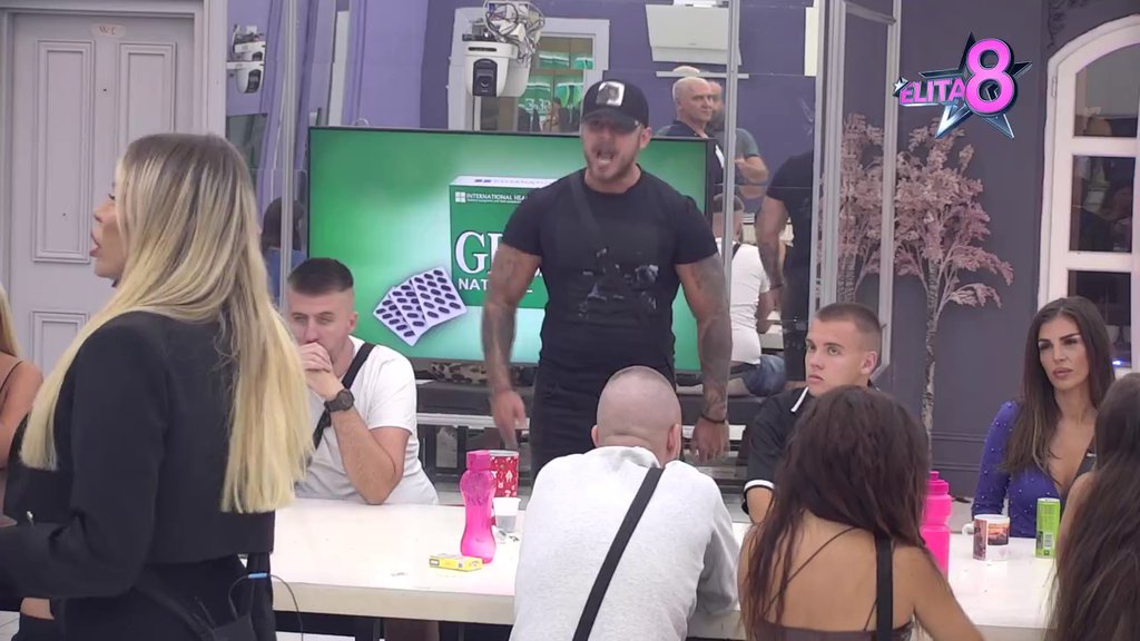 SPREČAVAO JE KRETANJE TUĐEG DETETA: Sanja zaboravila sve monstruozne uvrede koje je izrekla, pa ispucala rafal po Milovanu, Sofija otkrila njenu mutnu prošlost: Imala si bivšeg koji... (VIDEO)